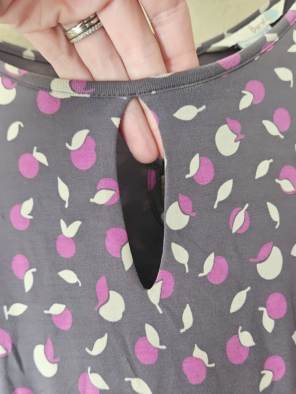 Boden soft gray